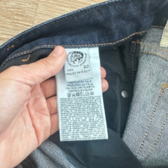 Diesel Men's Deep Indigo Bootcut Jeans size 32 - Picture 7 of 10